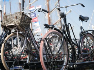 Fietstocht door Amsterdam of tentoonstelling 'Amsterdamse School'
